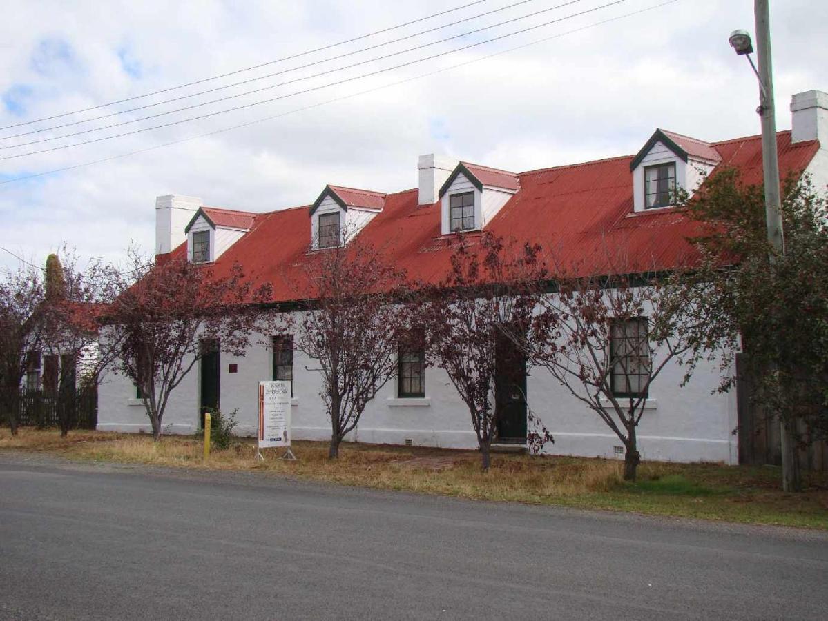 โซเรลล์ บาร์แรคส์ คอตเตจ Hotel Sorell ภายนอก รูปภาพ