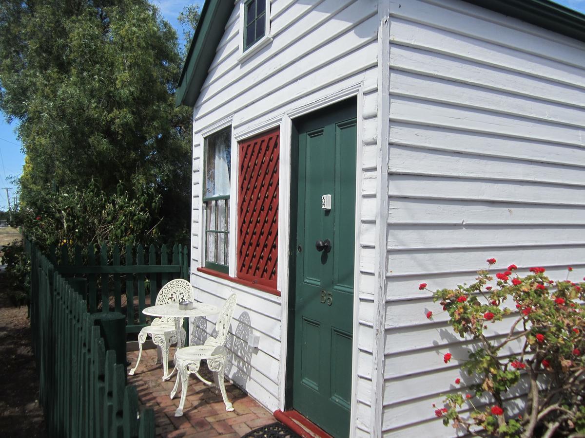 โซเรลล์ บาร์แรคส์ คอตเตจ Hotel Sorell ภายนอก รูปภาพ